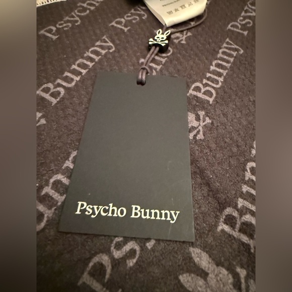 NWT SOLD OUT Psycho Bunny Microfiber Athletic Golf Cloth/Towel in Black & White - Picture 3 of 4